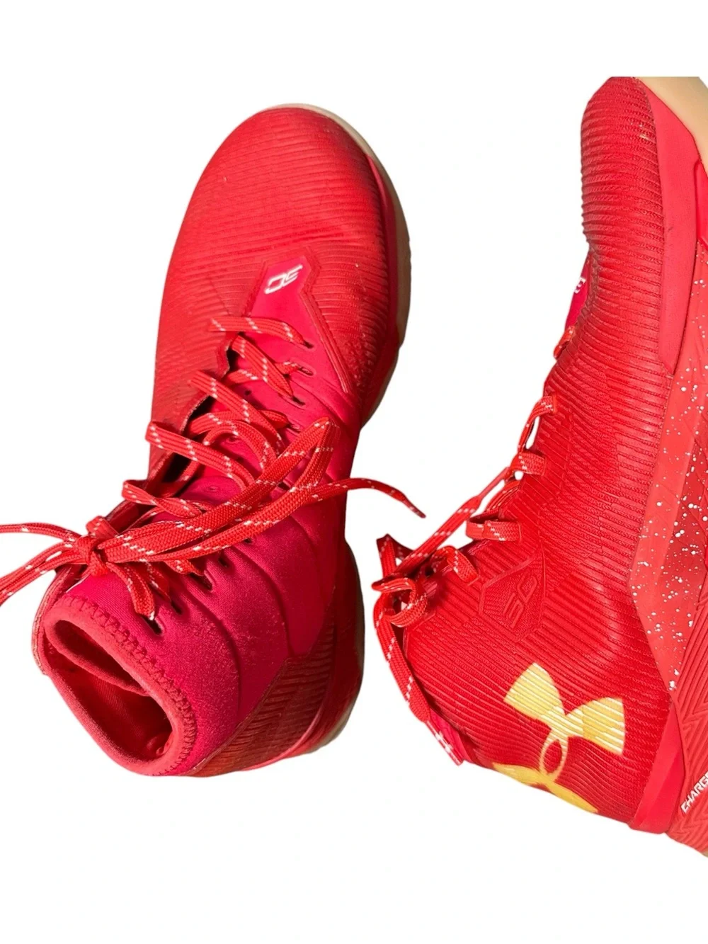 Mens Size 8.5 - Under Armour Curry 2.5 Red Ice Basketball Shoes. Preowned.